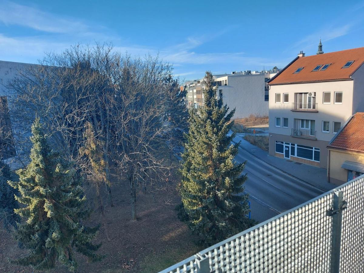 Subarx Centrum Nitra Bagian luar foto